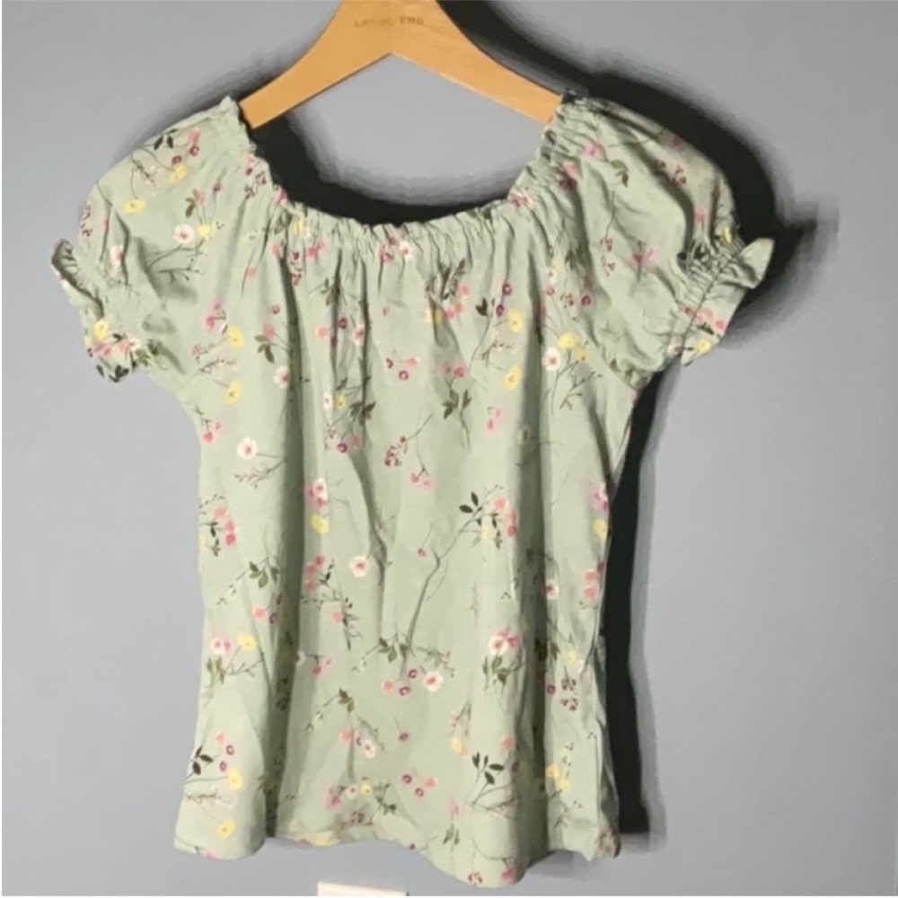 The children’s place green floral top girls/kids size 10
